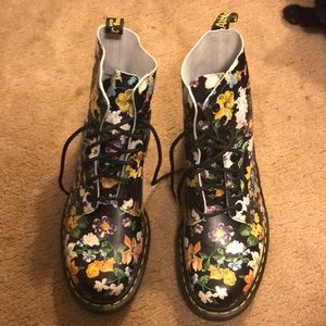 Floral print Dr.Martens, brand new never worn